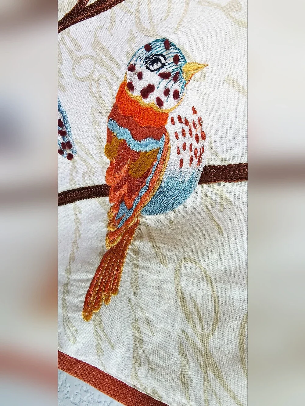 Pier 1 Imports Embroidered Bird Table Runner 13x48 Farmhouse Cottage Decor